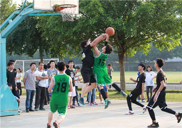 CBA盘口与数据深度__今日CBA盘口分析·大小分策略·球队档案火箭一签一裁！引进前NCAA最杰出球员牛顿 G联赛场均砍26+7